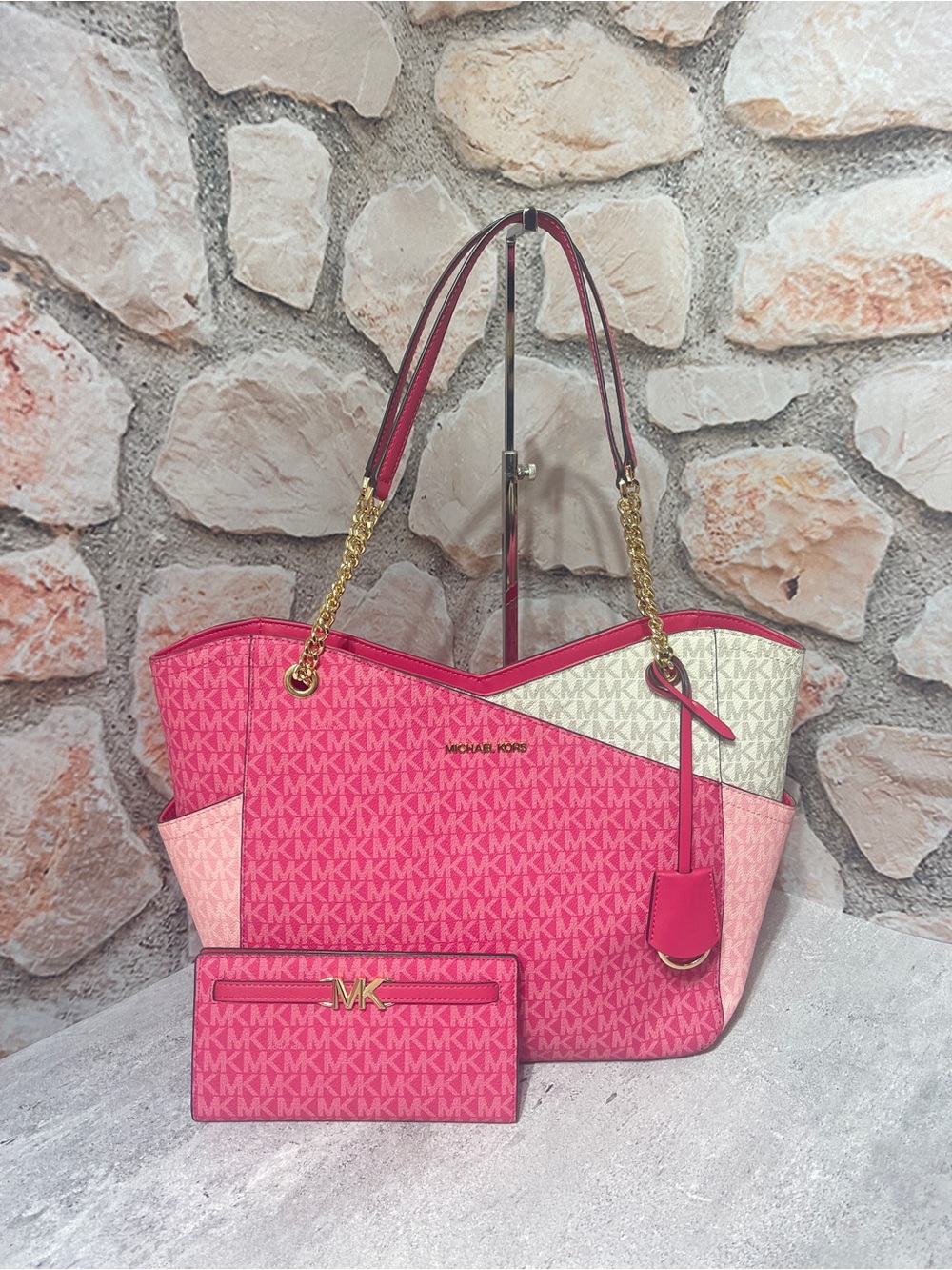 Michael Kors Large Chain Shoulder Tote & Matching Wallet MK Logo Electric Pink